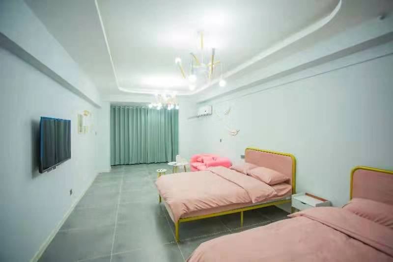恋影小屋双床房