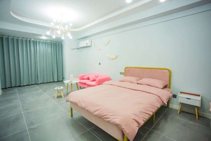 恋影小屋双床房