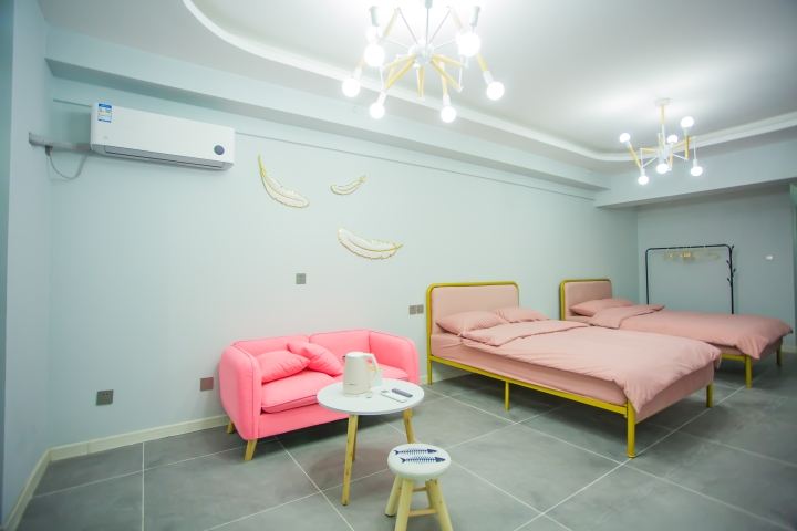 恋影小屋双床房