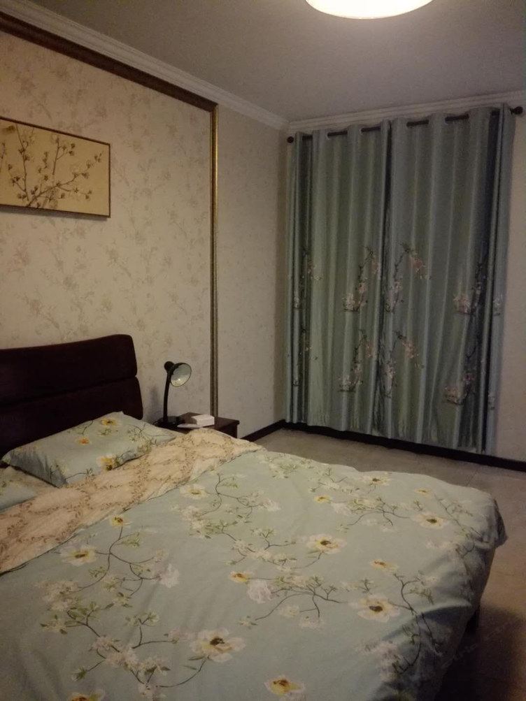 高级二室一厅套房