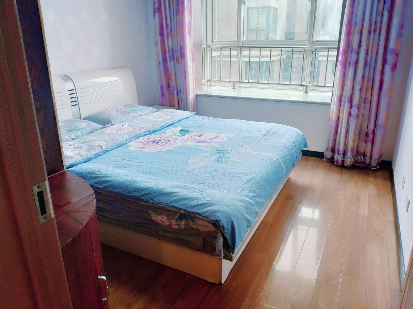 荣荣温馨小家公寓(西安2号店)