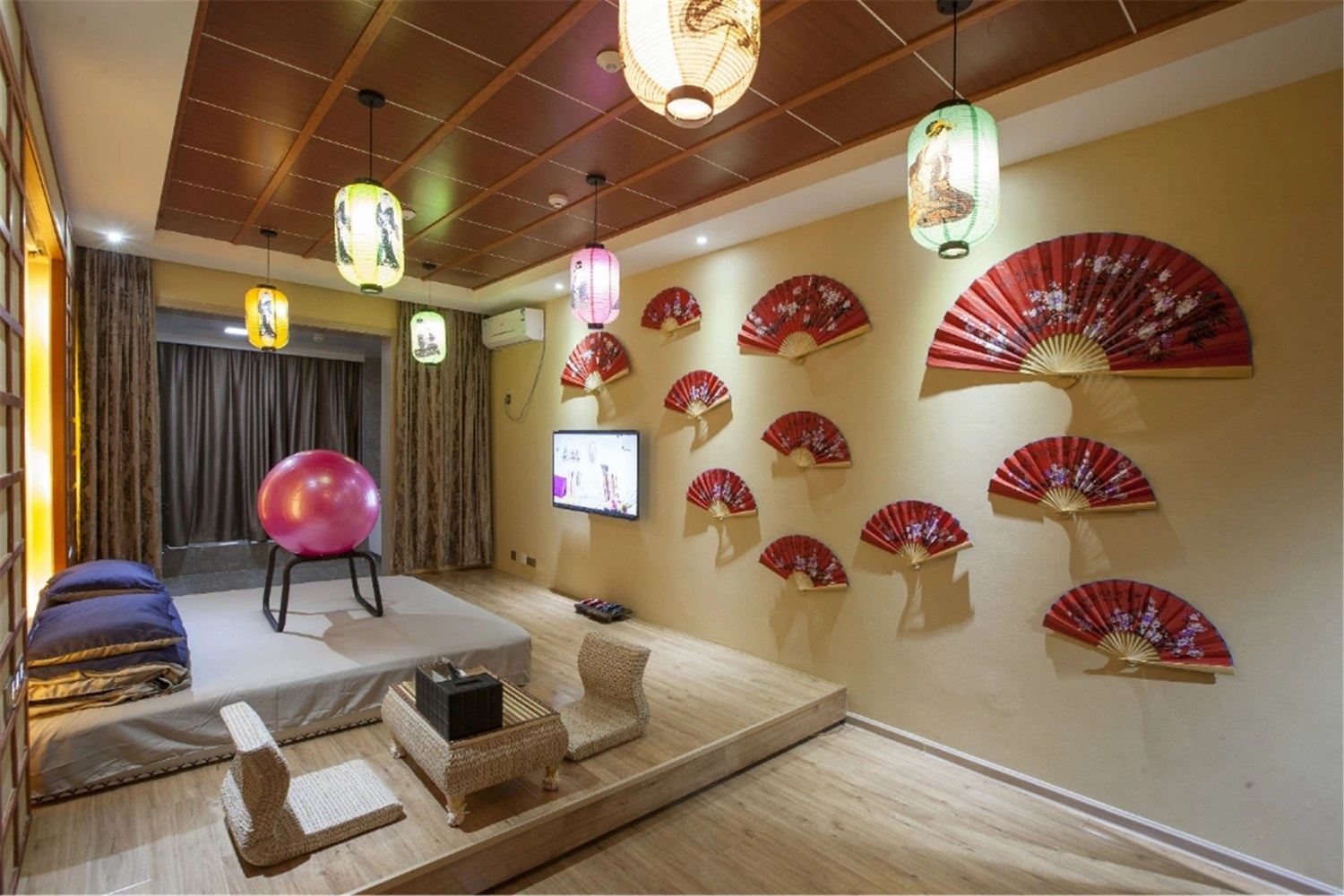 精致豪华一室大床房
