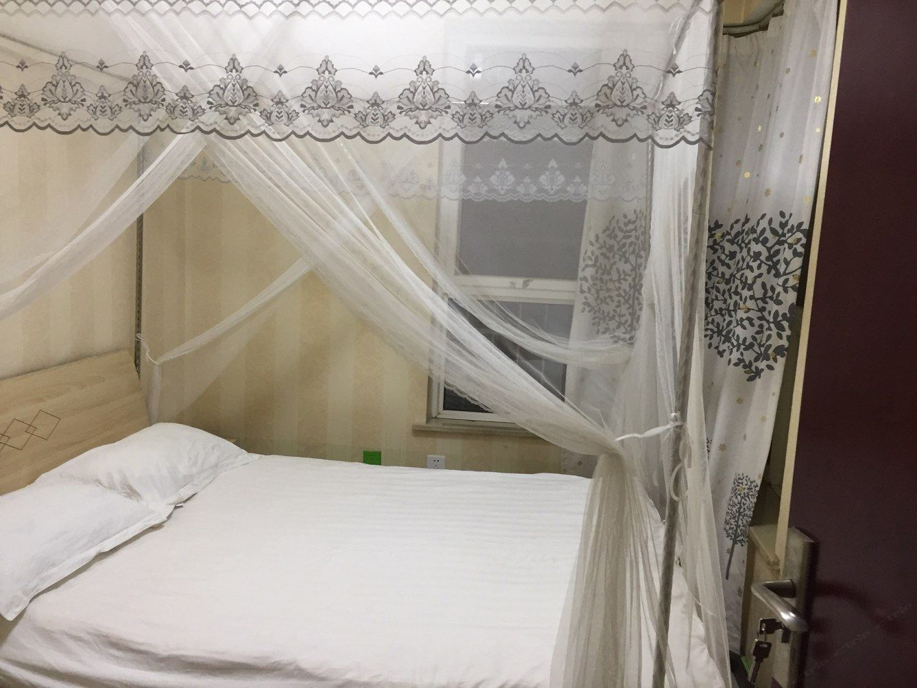 四室四床房