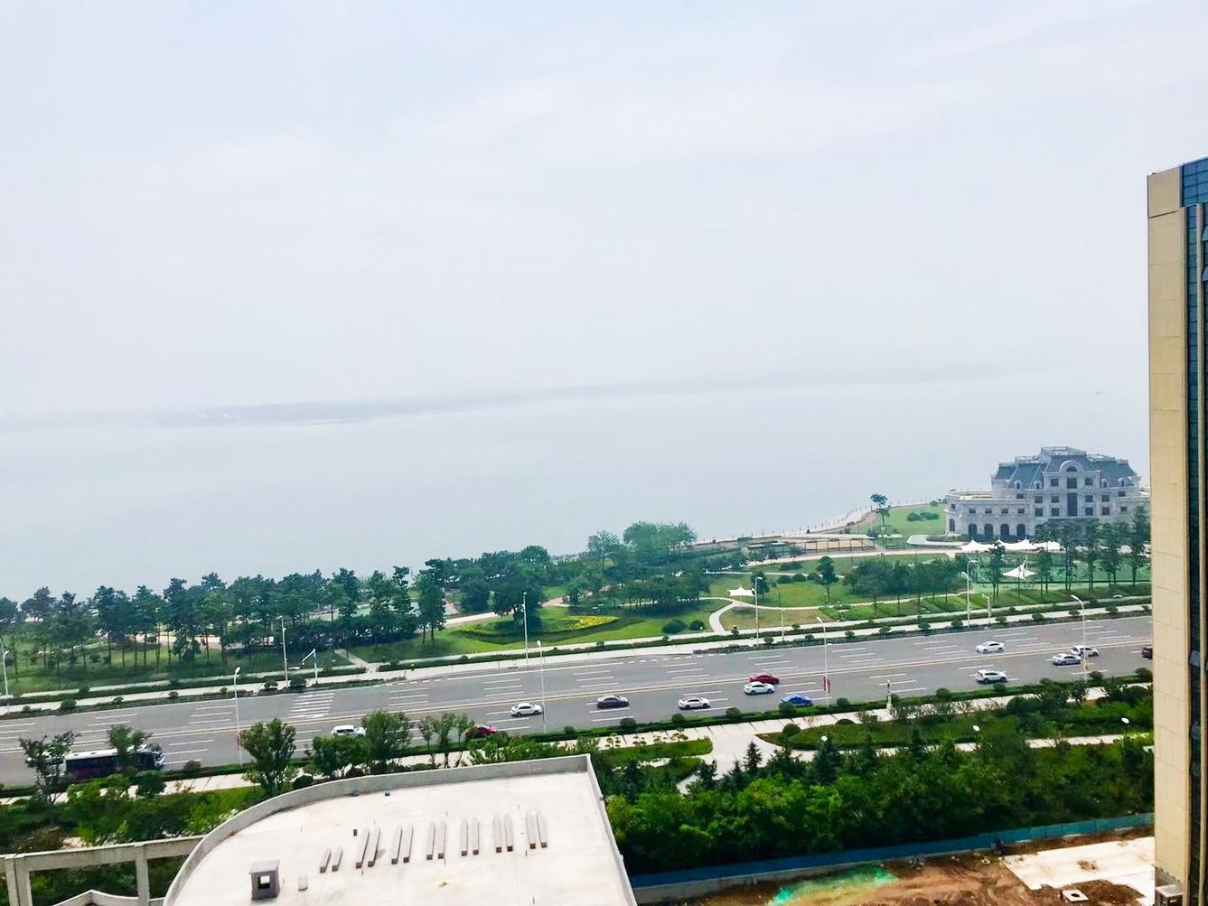 雷子日租房公寓(青岛太行山路店)