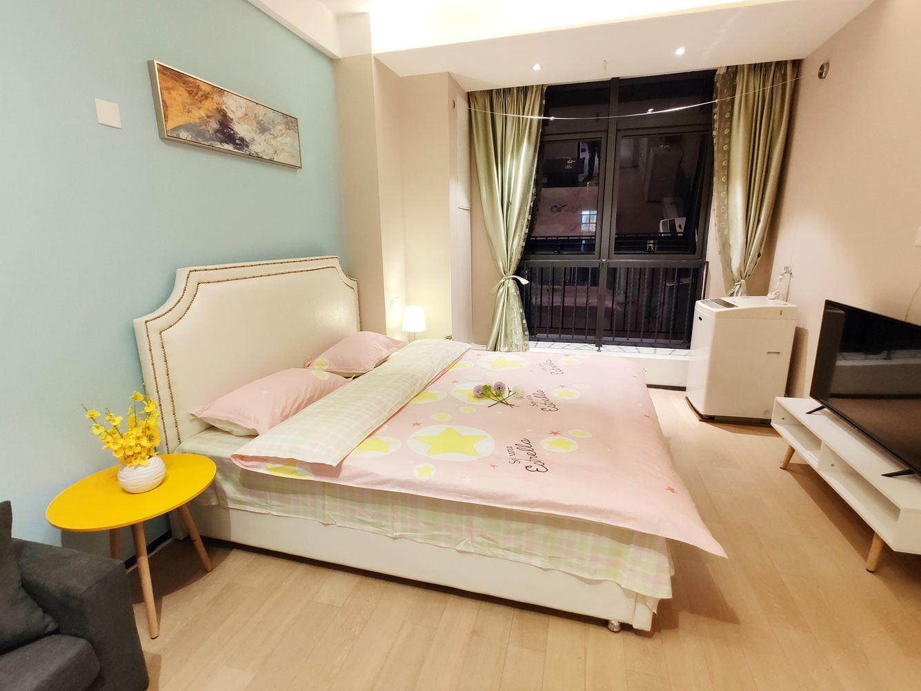 依诺新都汇公寓(南京洛克公园店)