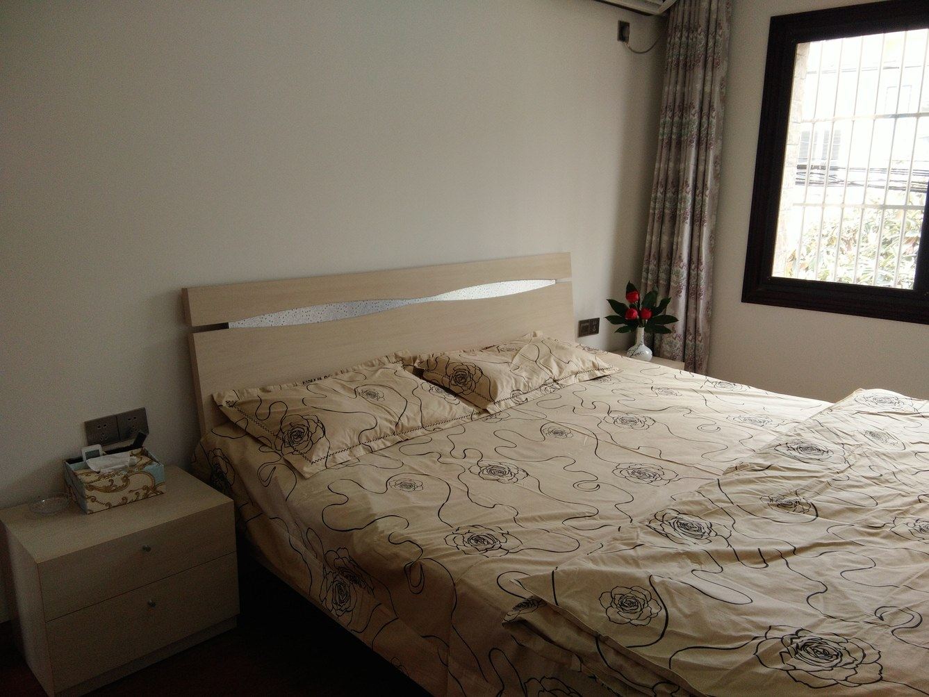 扬州东关街何园附近的小屋