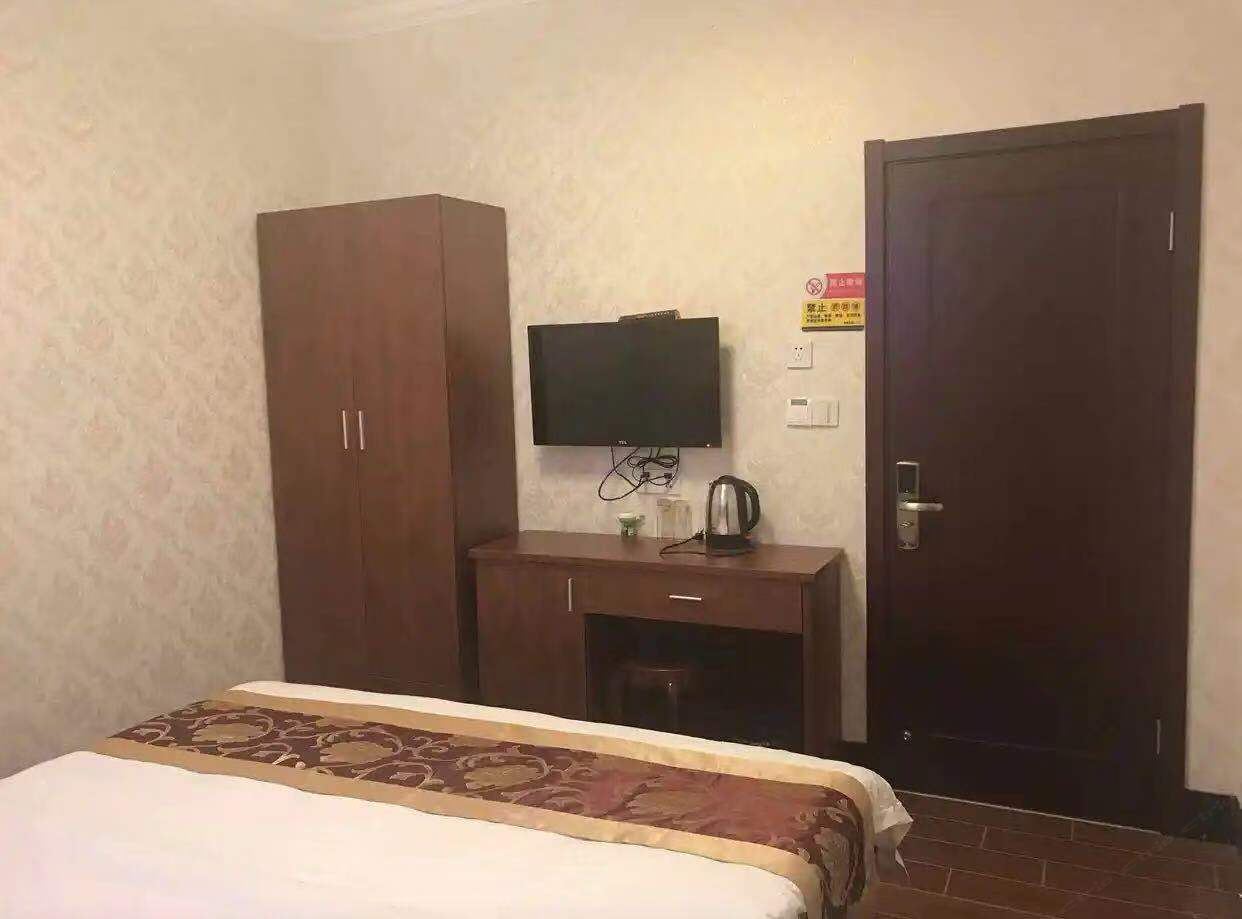 豪华大床房
