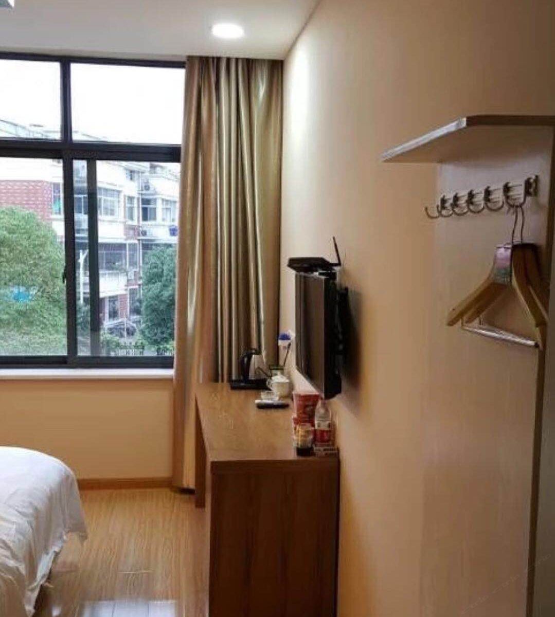标准大床房