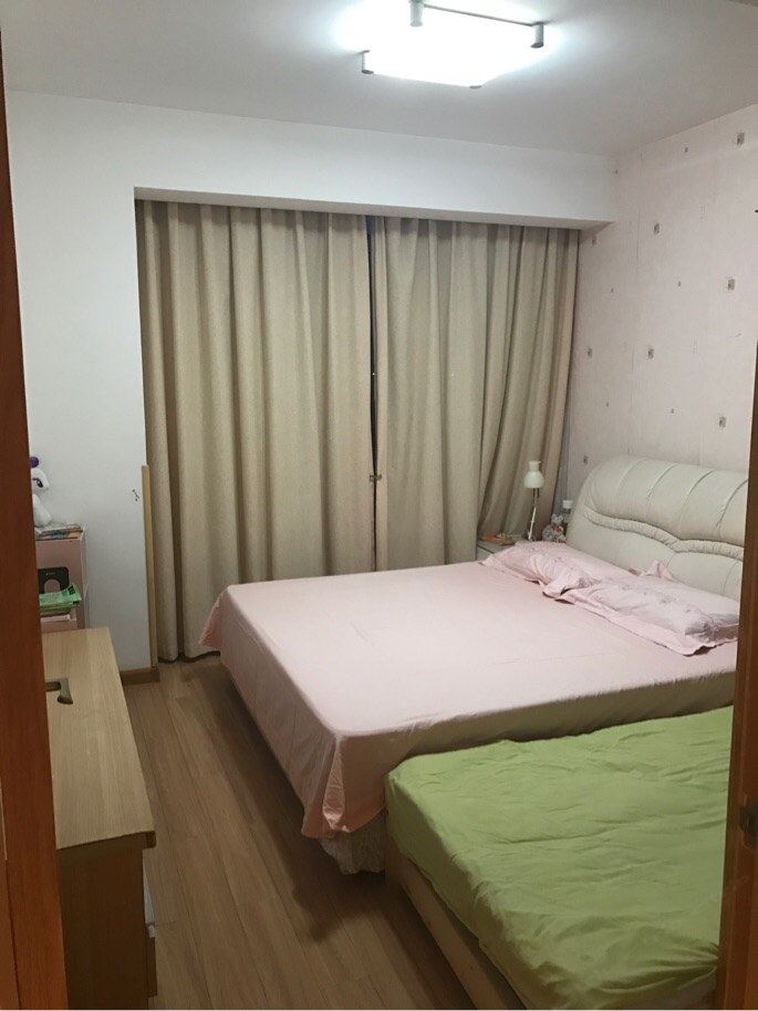 杭州周女士特色民宿(滨盛路西分店)