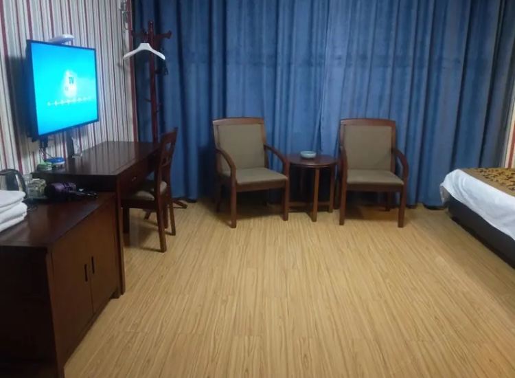 豪华大床房