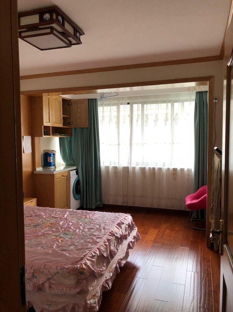湖景一室大床房