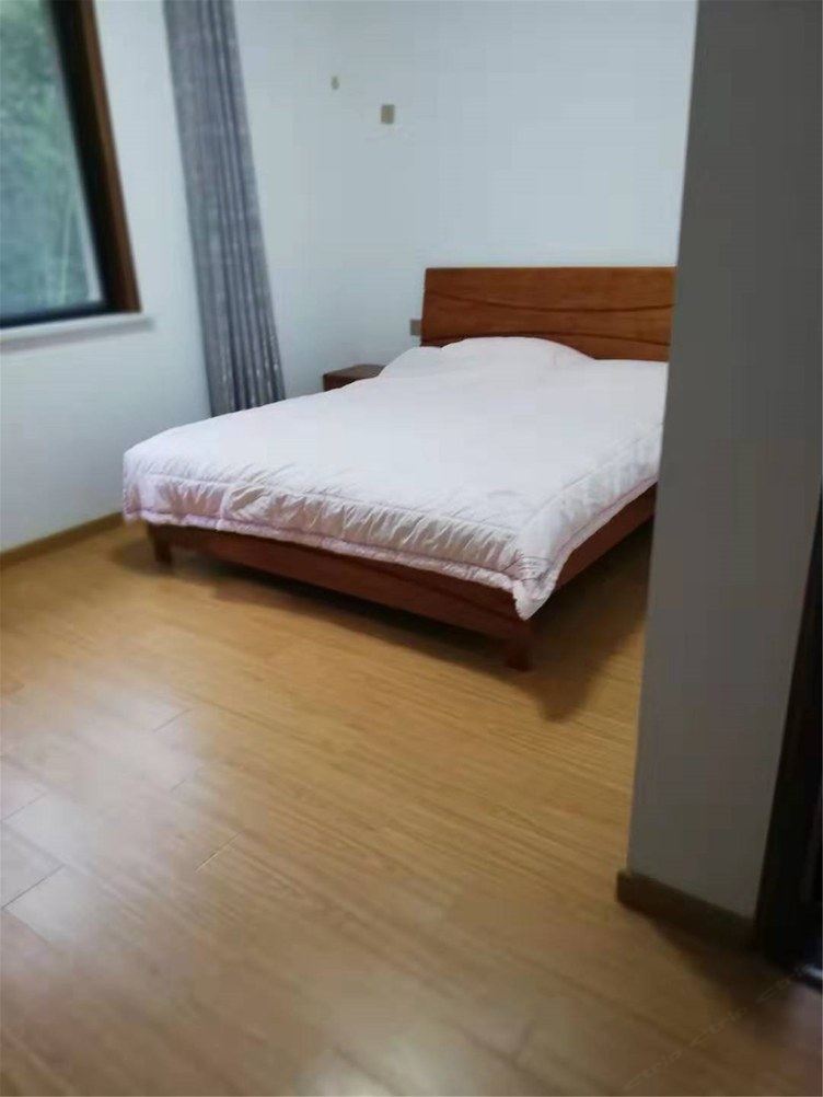 舒适大床房