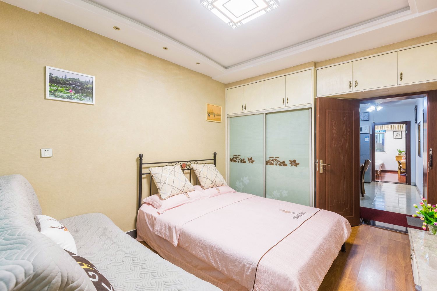 杭州西湖鱼屋公寓