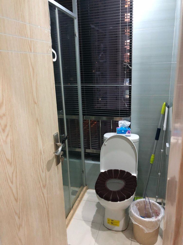 湖边一室大床房