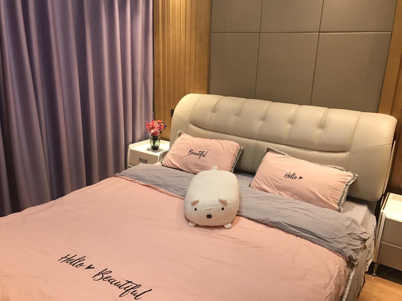 舒适湖边二室二厅套房