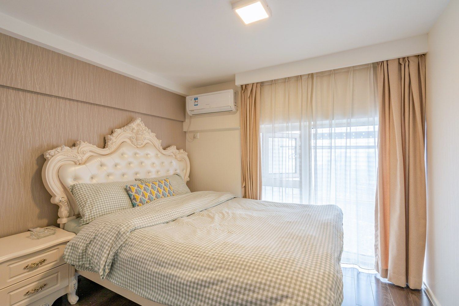 杭州阿迪小屋