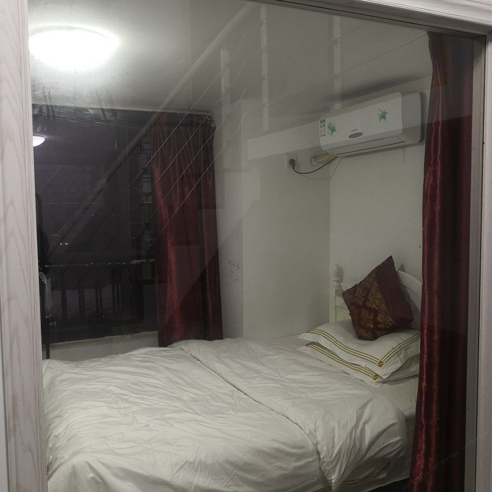 简约三室一厅套房
