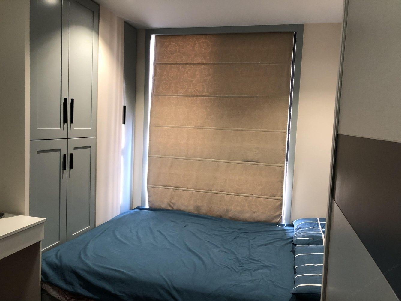现代简约三室一厅套房
