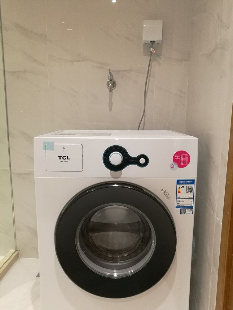 精装一室大床房