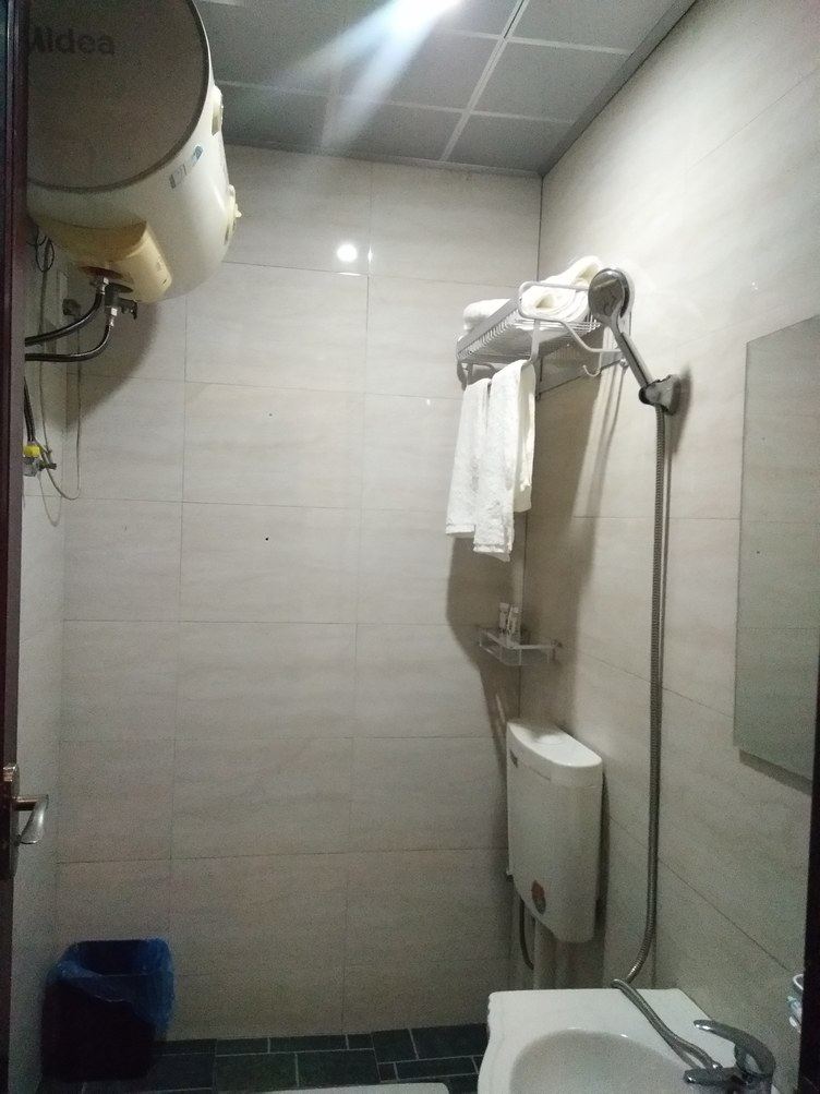 一室大床房