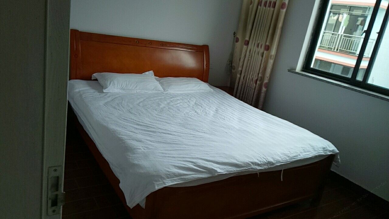 标准大床房