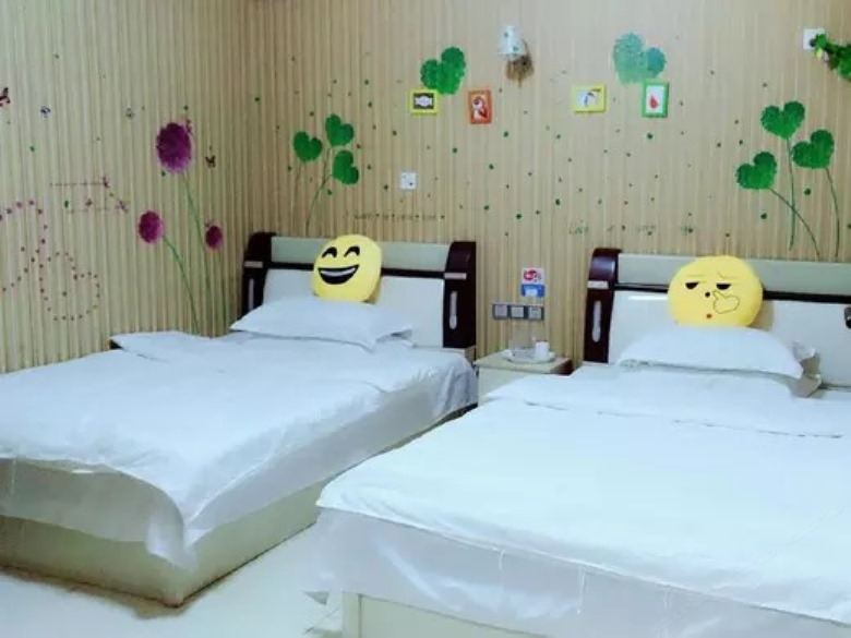 独卫双床间