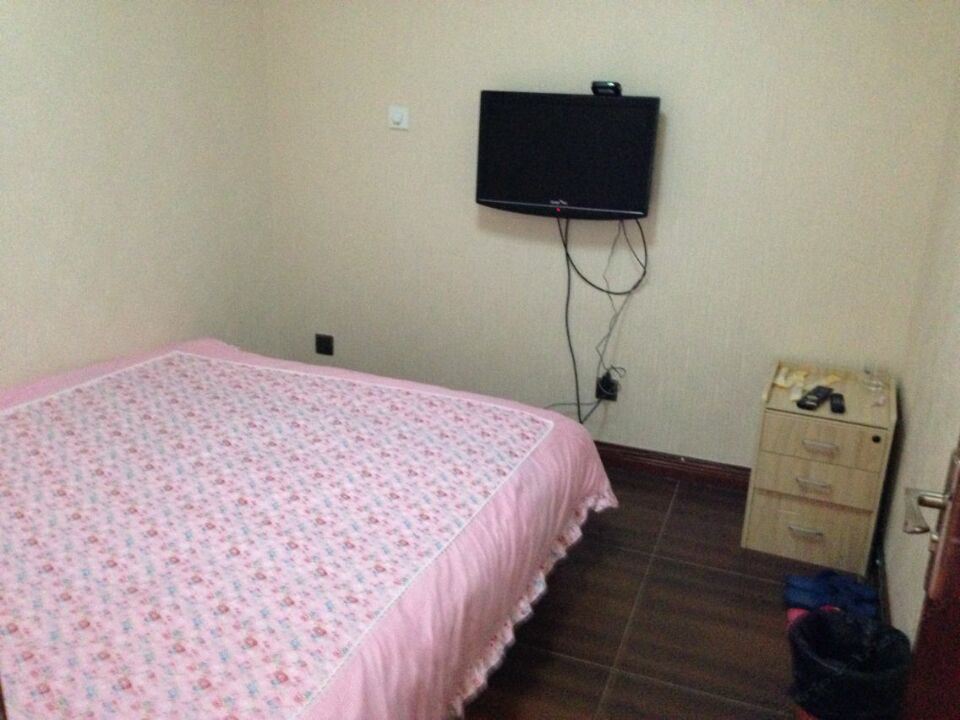 经济单间(公共卫浴)
