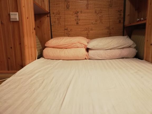 特惠木屋房