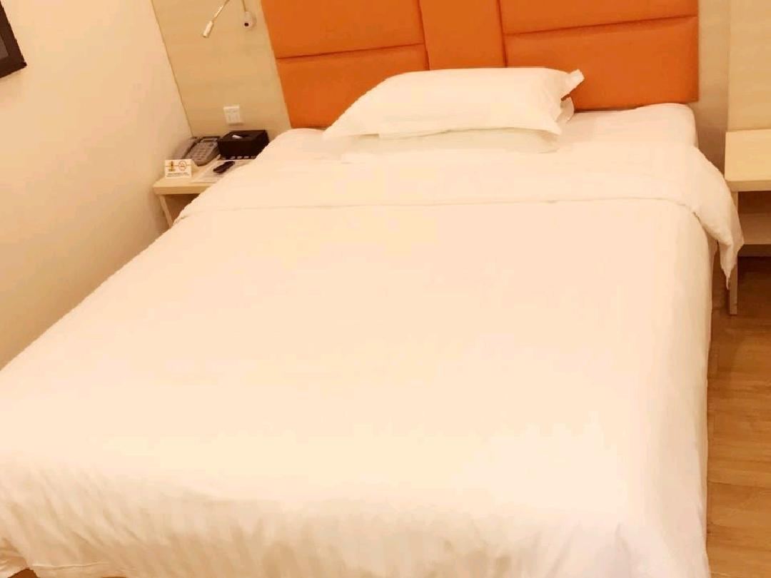 特惠大床房