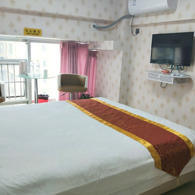 舒适大床房