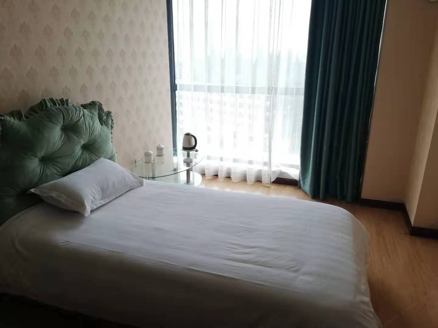 优选大床房