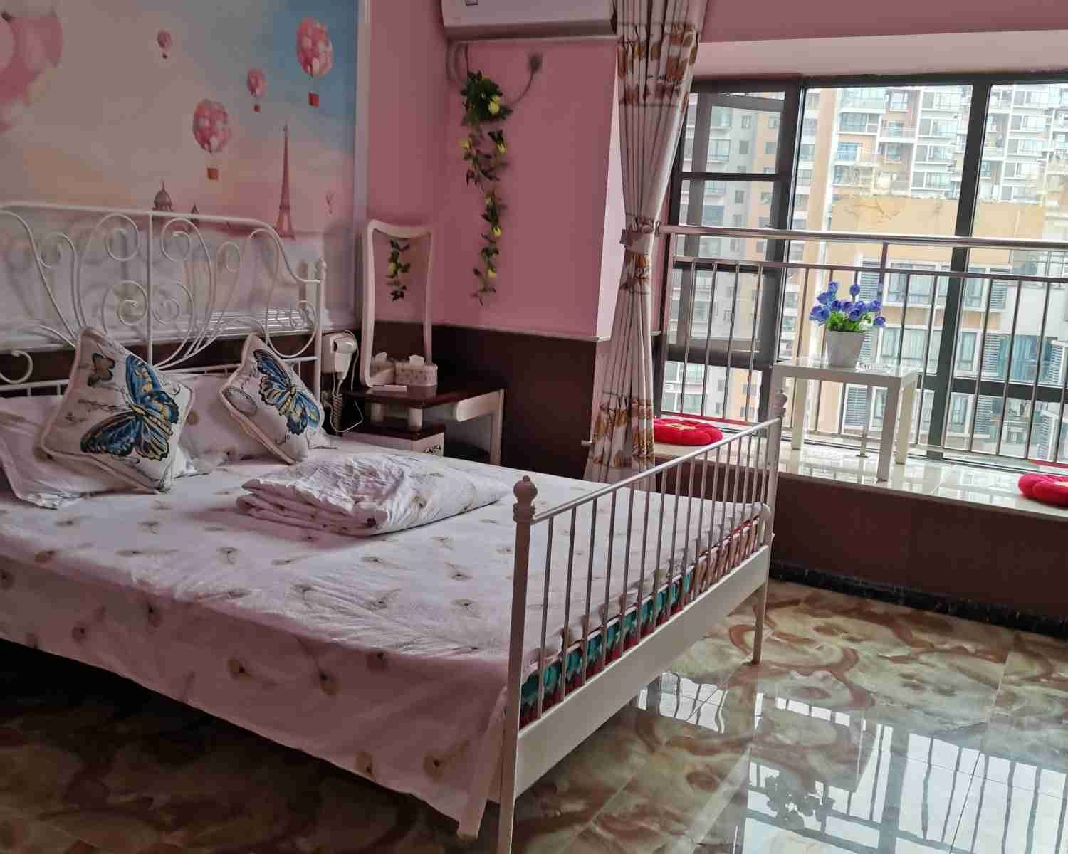 豪华大床房