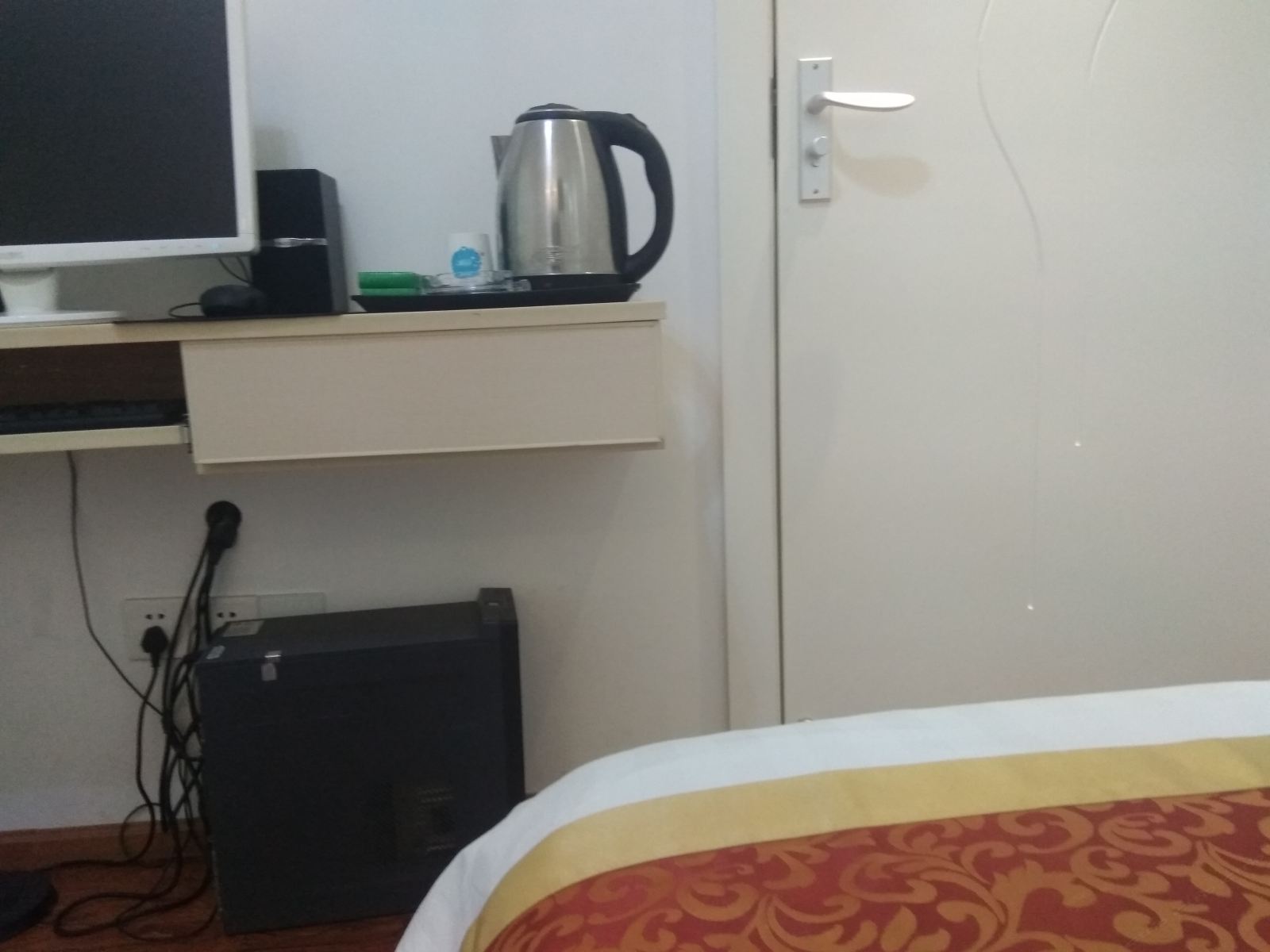 经济大床房