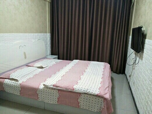 雅静舒适大床房