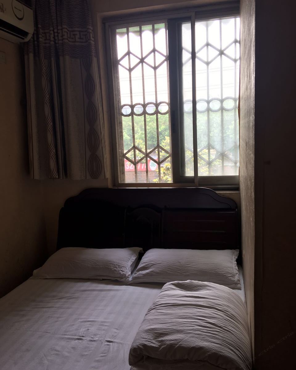 成都秦阿姨旅馆