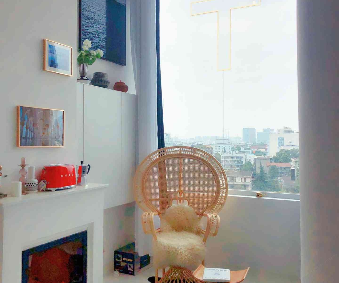 锦里旋转楼梯loft阁楼复式套房