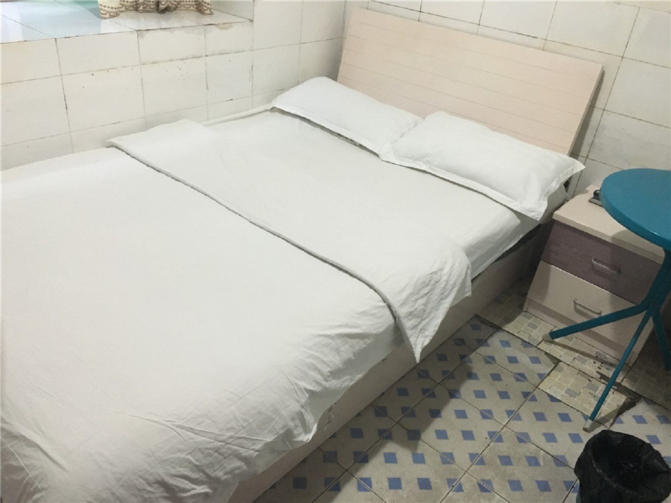 成都天天租房旅舍