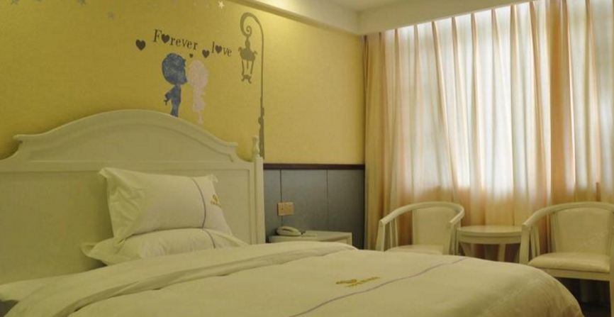 商务大床房