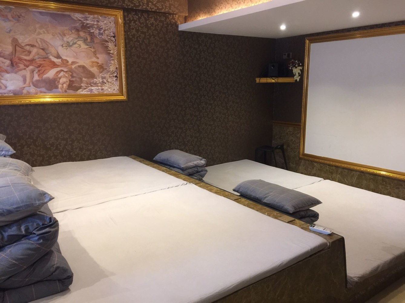 成都小小蜜吖度假别墅(德国馆分店)