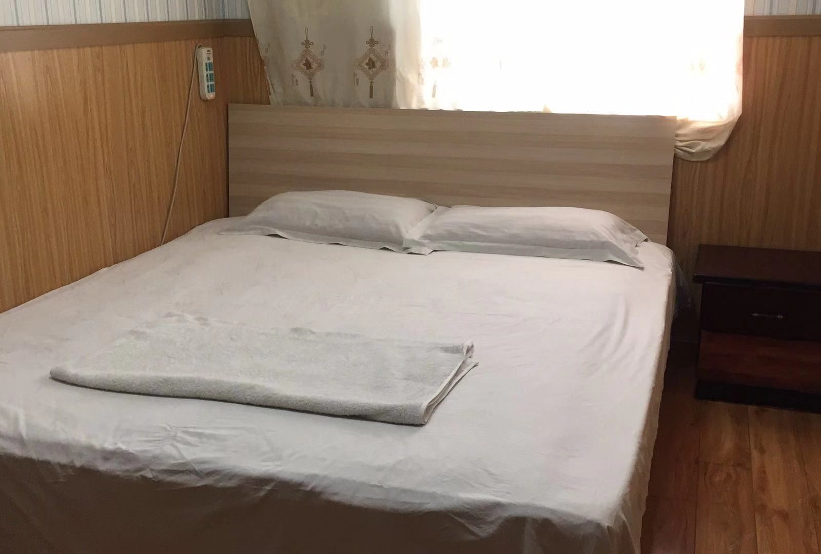 舒适大床房