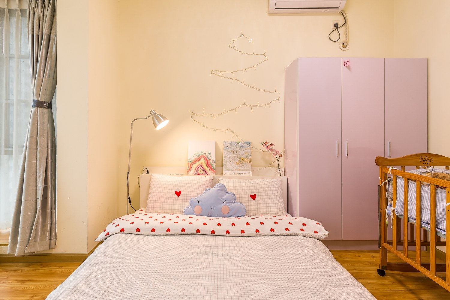 成都花艺师Bella公寓(4号店)