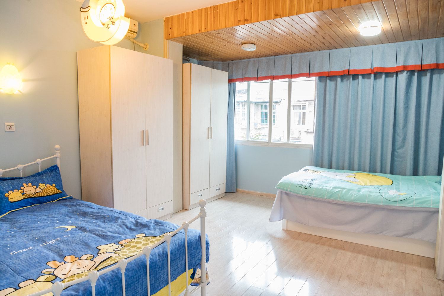 温馨三室二厅套房