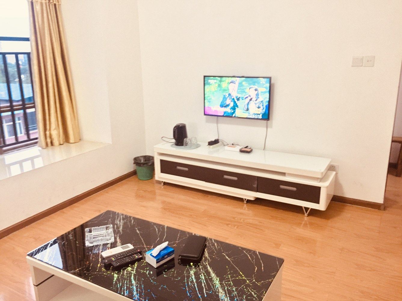一室一厅