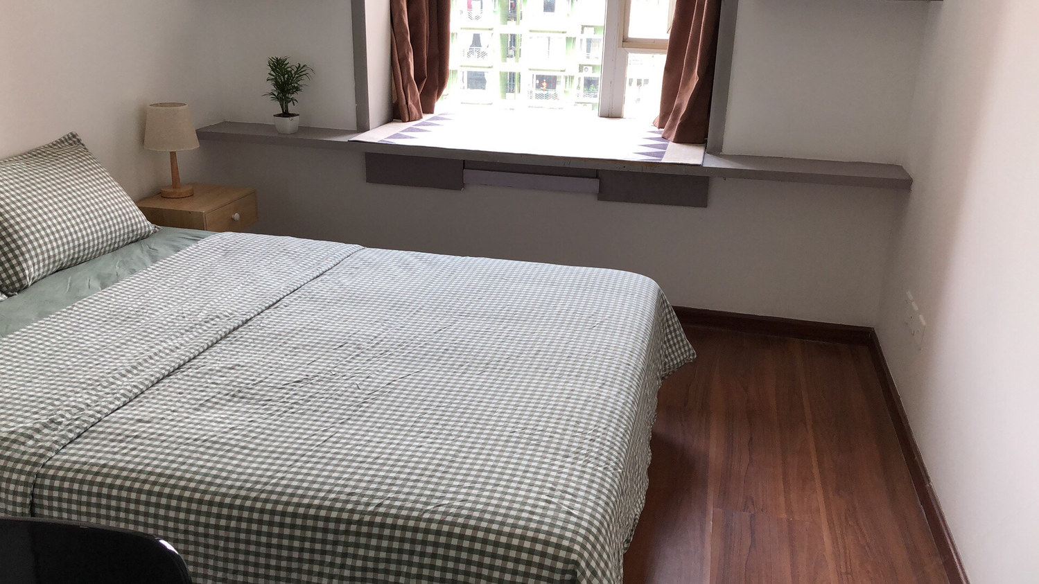 成都小黑锅公寓