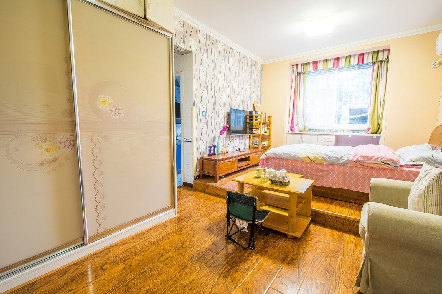 成都小七家的温馨小屋(14号店)