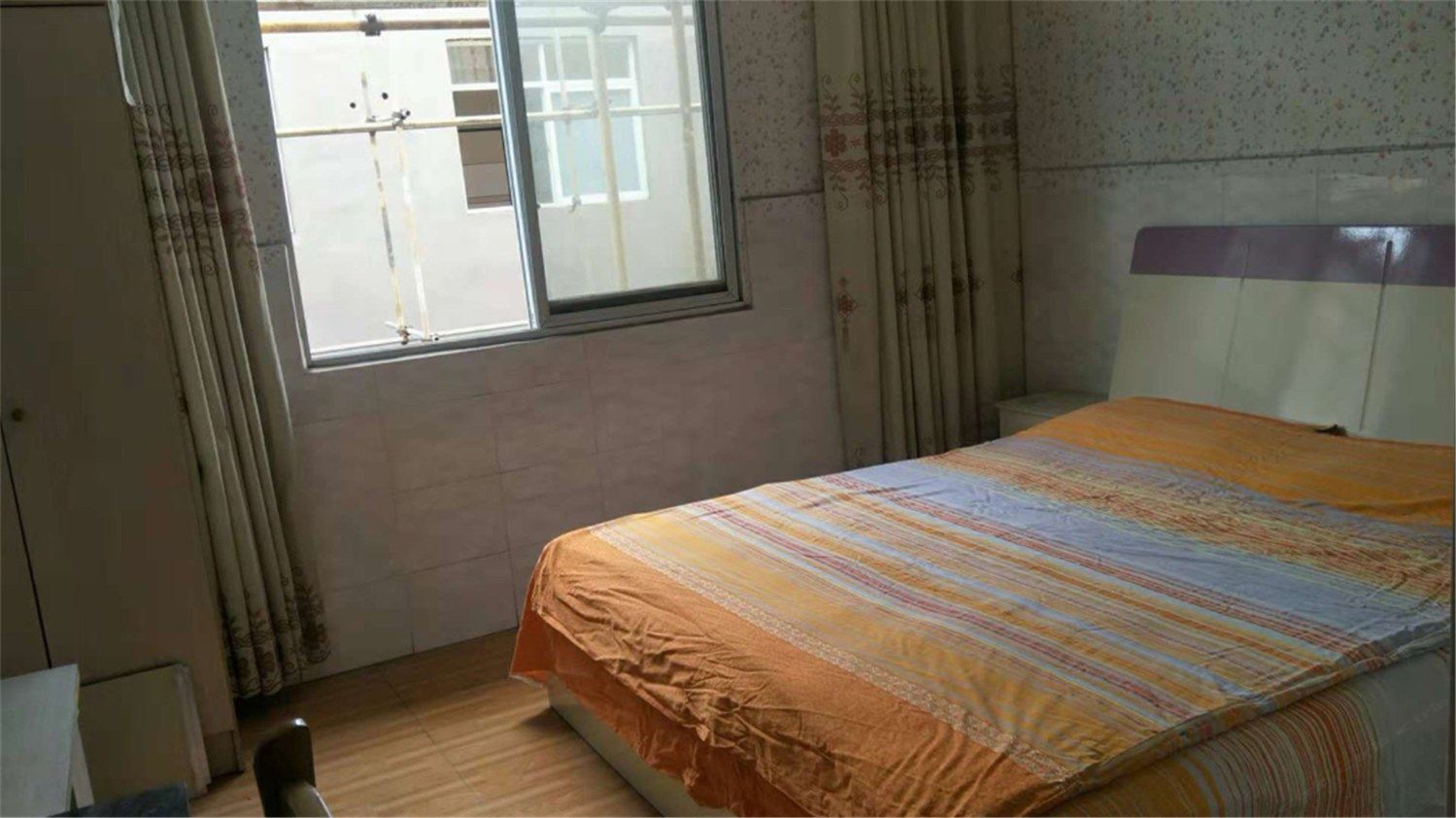 温馨大床