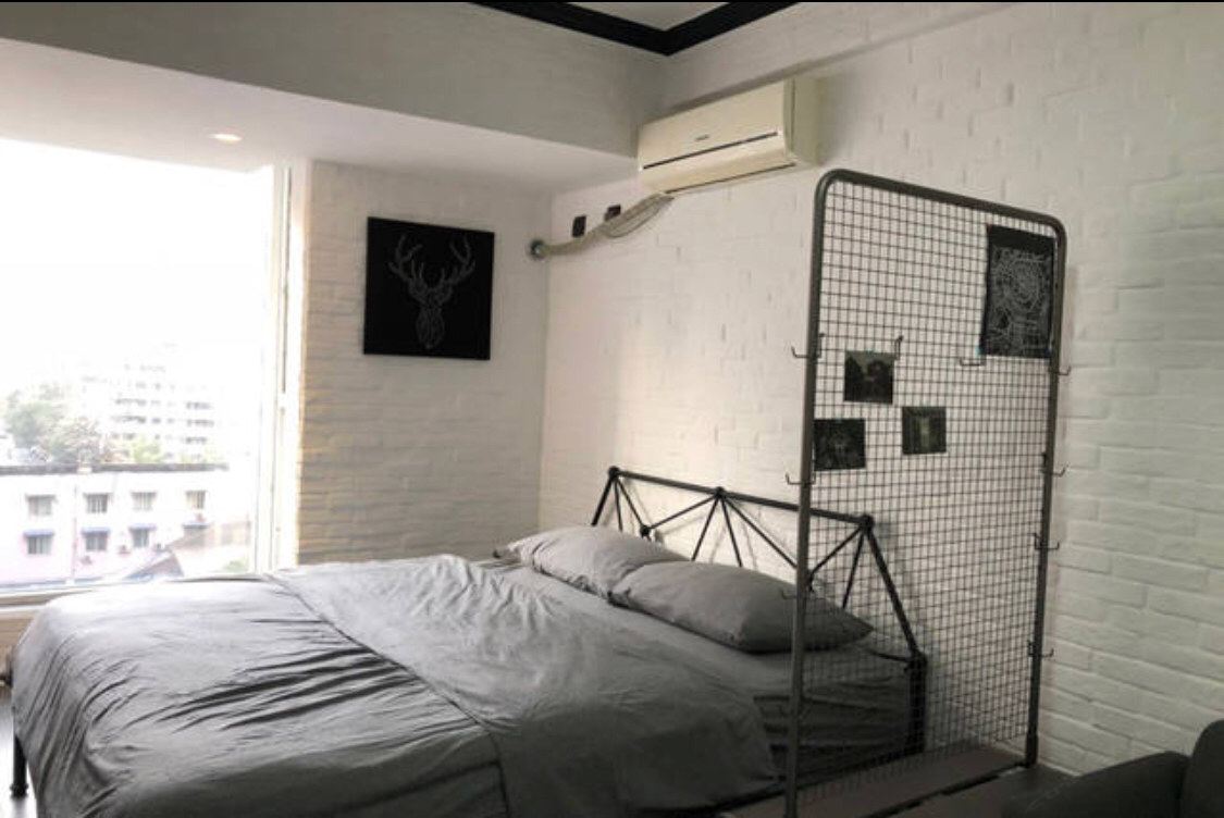 成都門吉小屋主