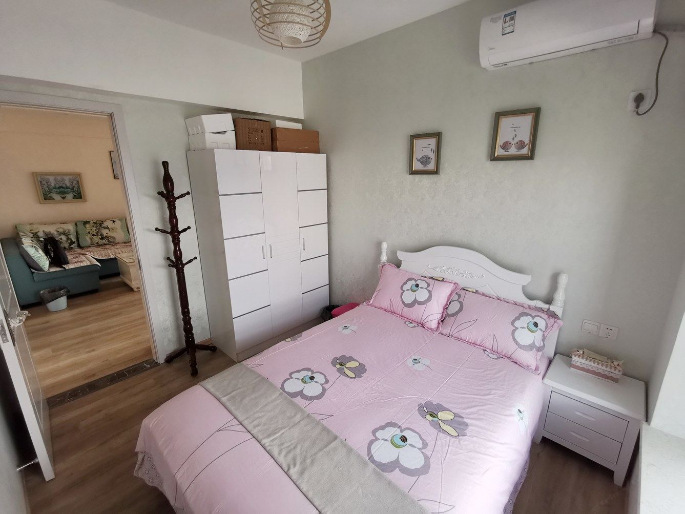 成都烨玥小屋