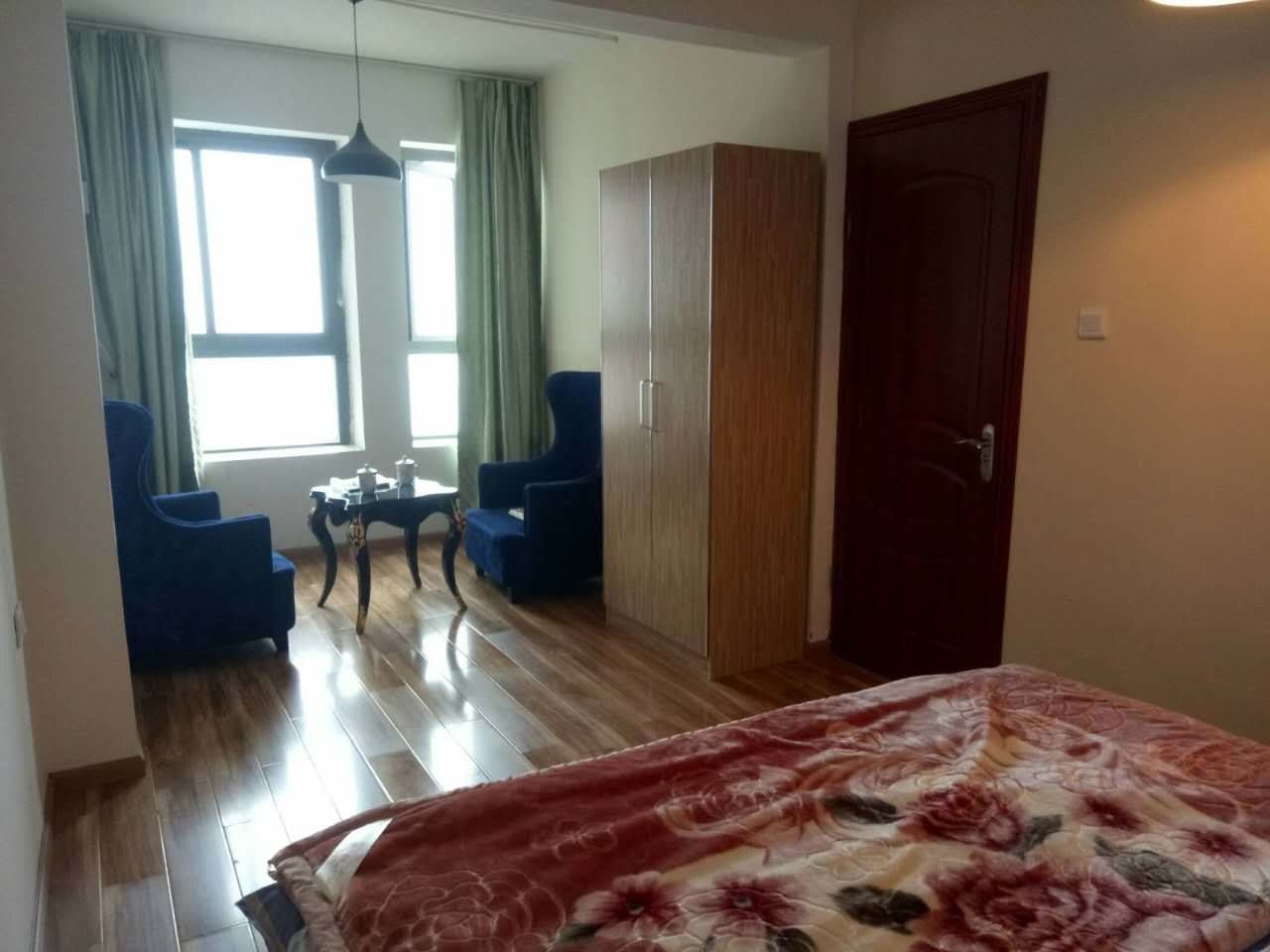 成都自由自宅旗下精选酒店式智能门锁公寓(13号店)