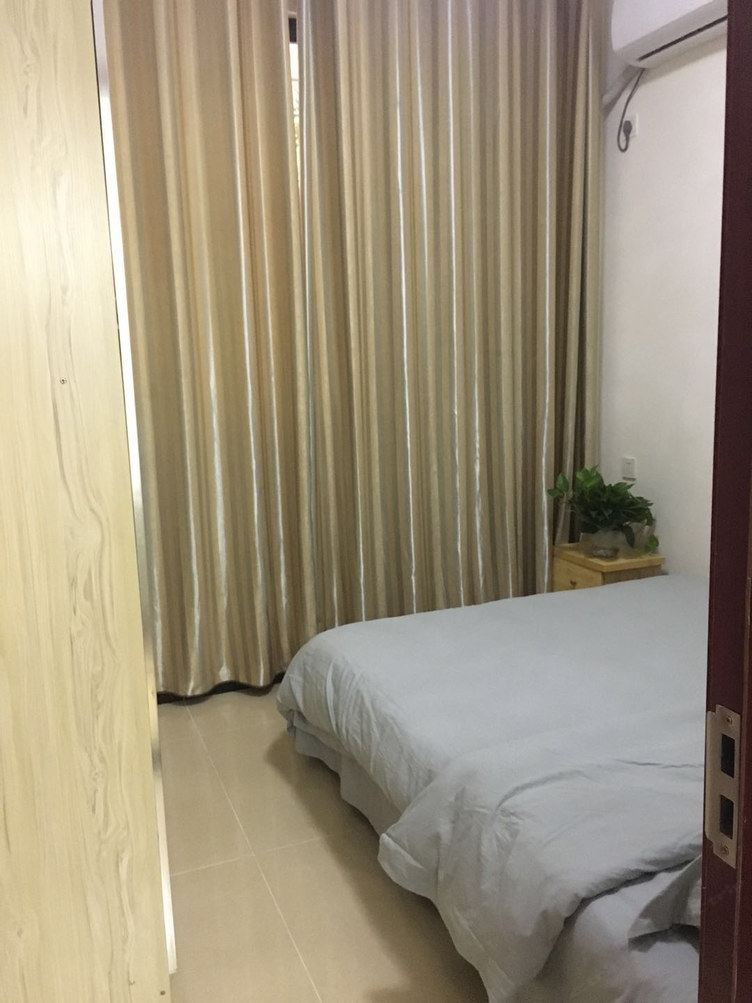 成都毛毛虫公寓